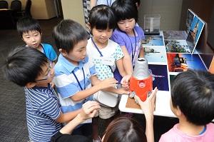 Children learn about oil and natural gas exploration